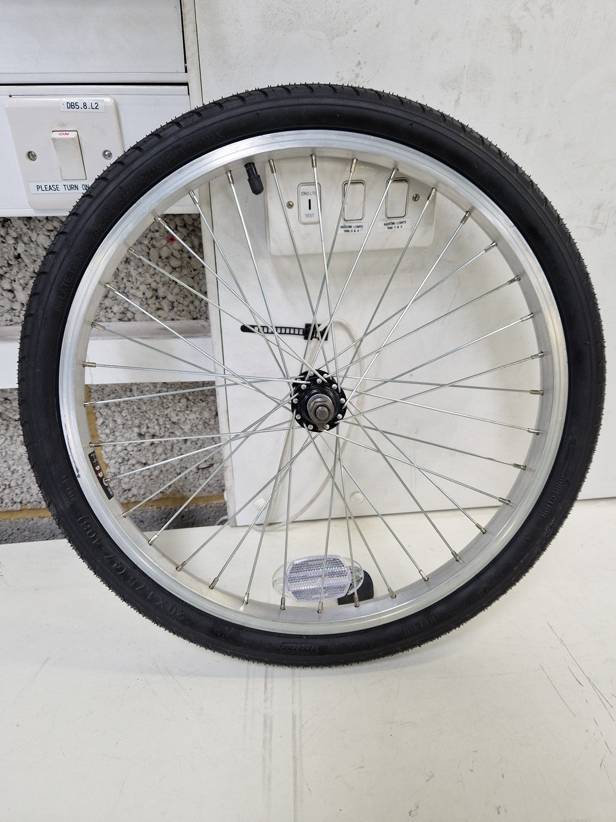 Apollo Transport Compact Folding 20" Wheels Steel Frame 6-Speed Bike - Navy A