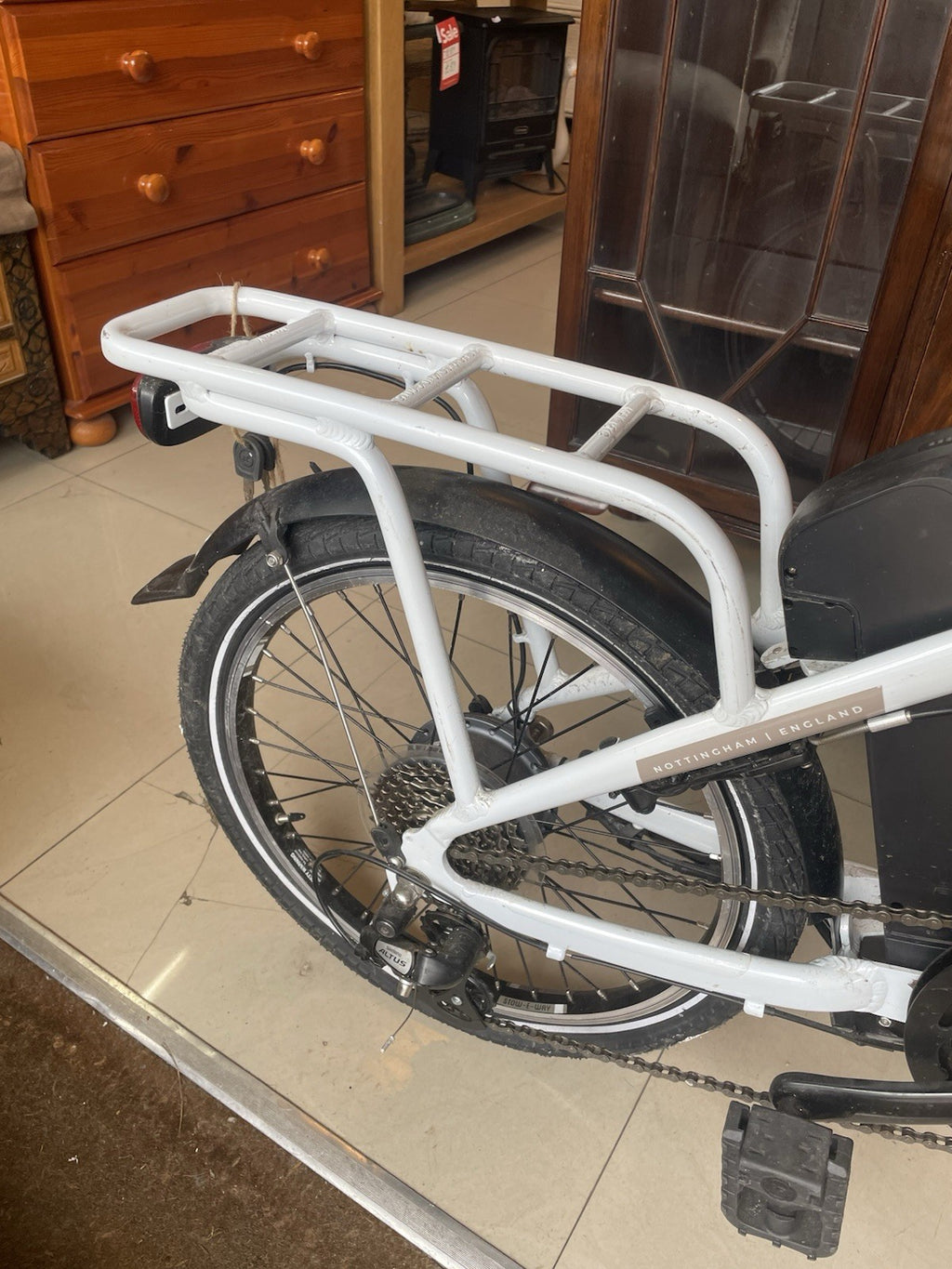 Raleigh Stow-E-Way Folding 7-Speed 20" Wheel Alloy E--Bike White Untested