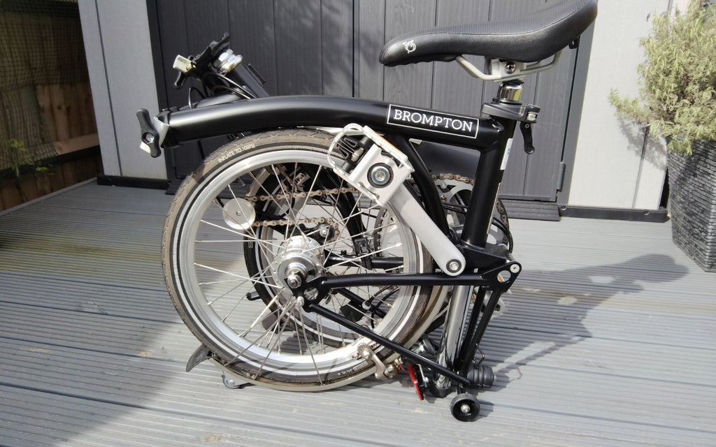 Brompton M3L Folding Bicycle with Reinforced Carry Bag