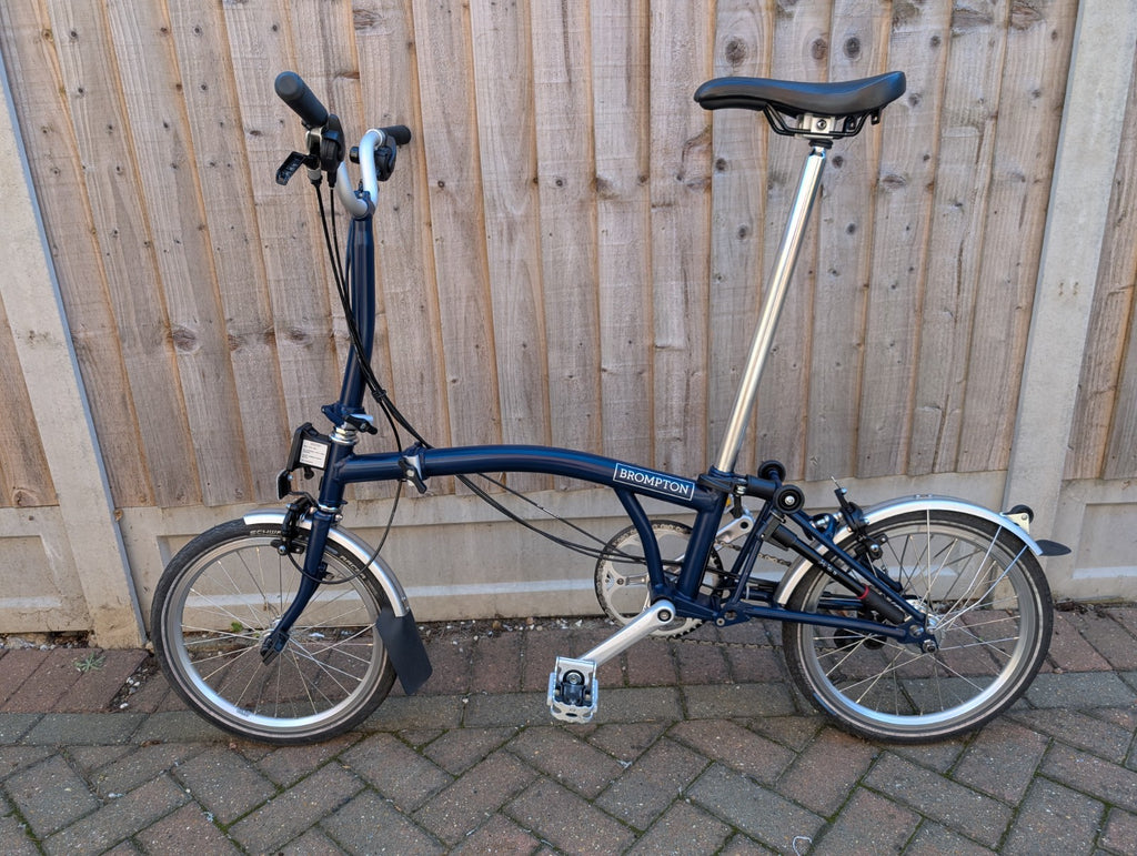 Brompton M6L Folding Bicycle Midnight Blue used in great condition + pump