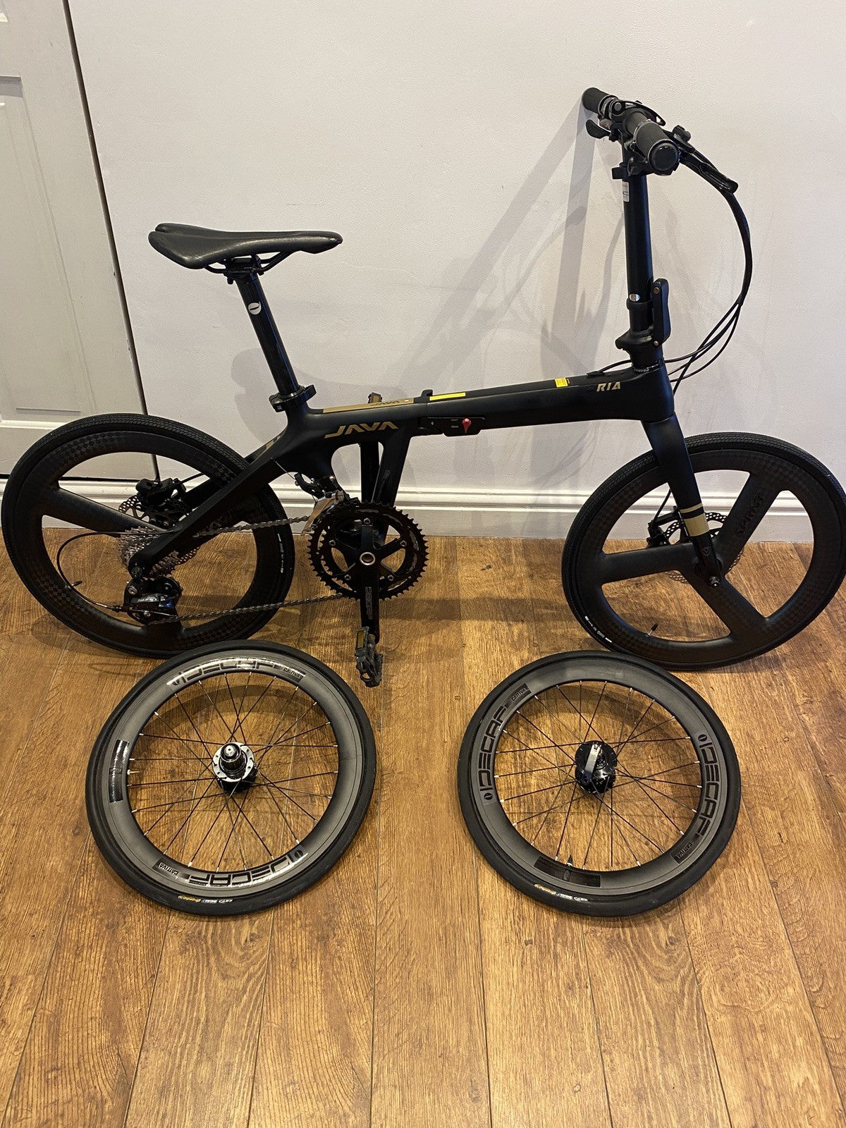Carbon Fibre Unisex Folding Bicycle Java Matt Black Commuter Light Weight Bike