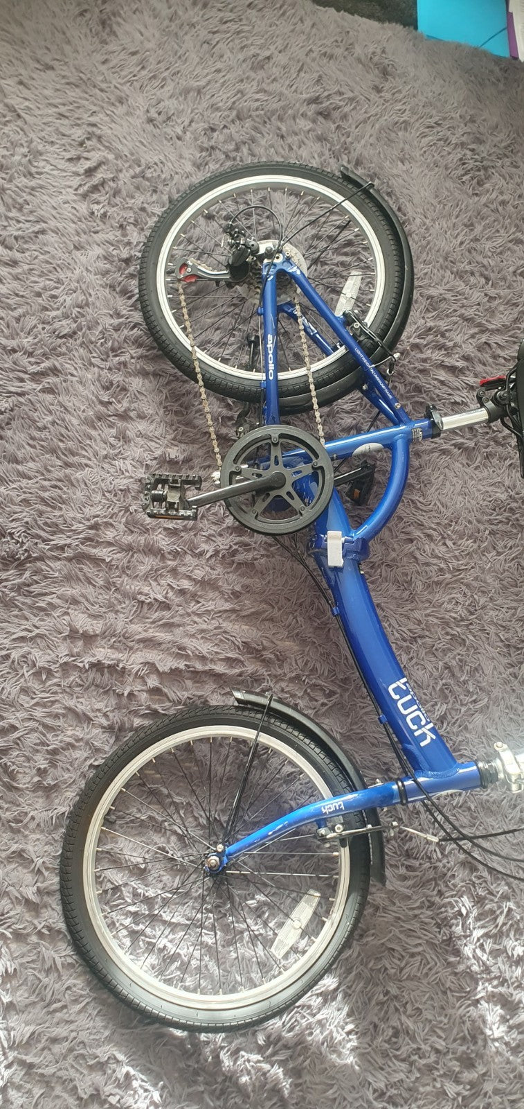 Apollo Tuck 20'' Lightweight Folding Bike 6 Speed