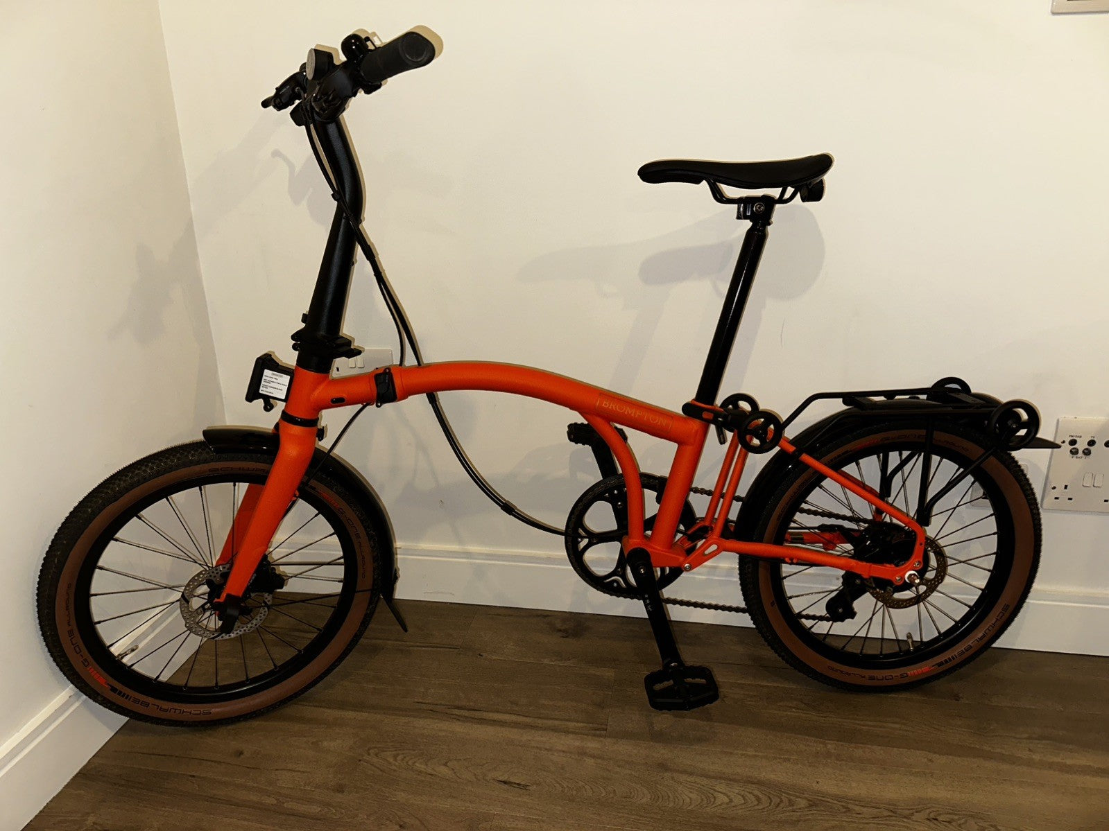 Brompton G-Line(roller frame), M, Orange, 8 speed - Be seen lights included