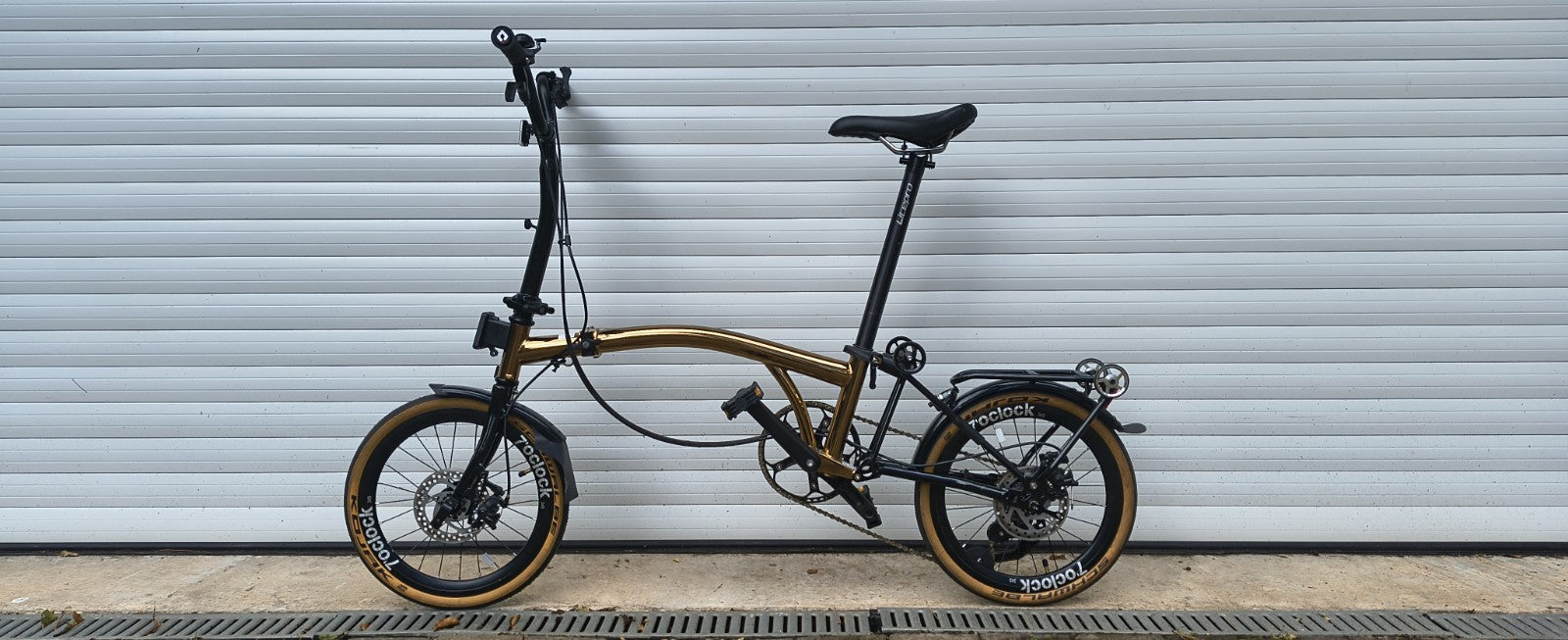 Avro Folding Bike, 16'' Wheels, 9 Speed, Disc Brakes. Alternative To a Brompton.