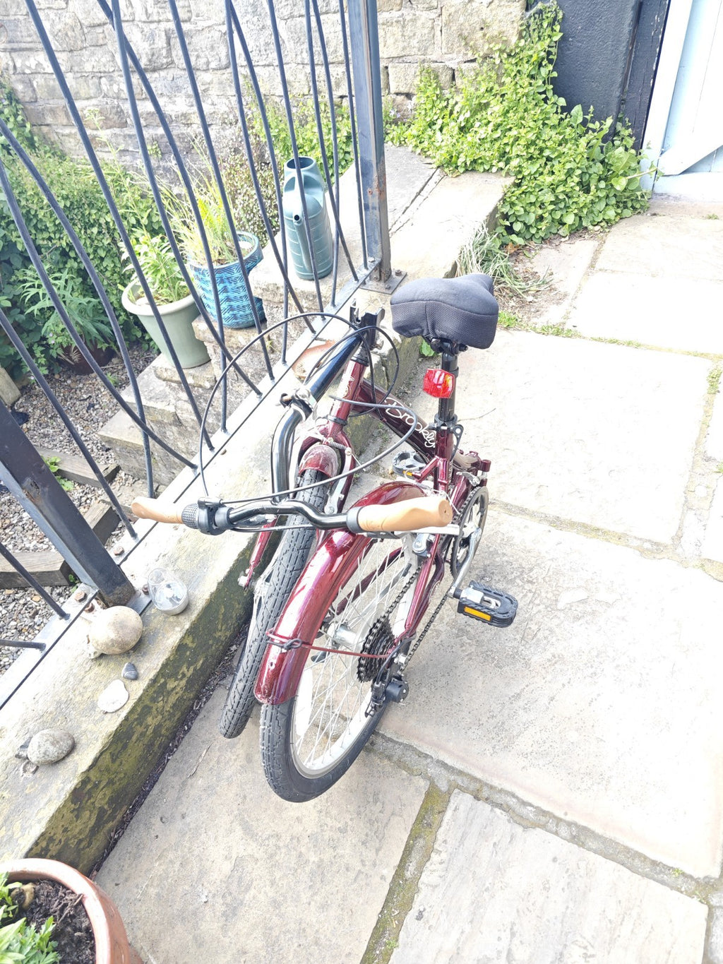Brooklyn 20 in Folding Bike Burgundy with Mudguards Rear Light Kickstand