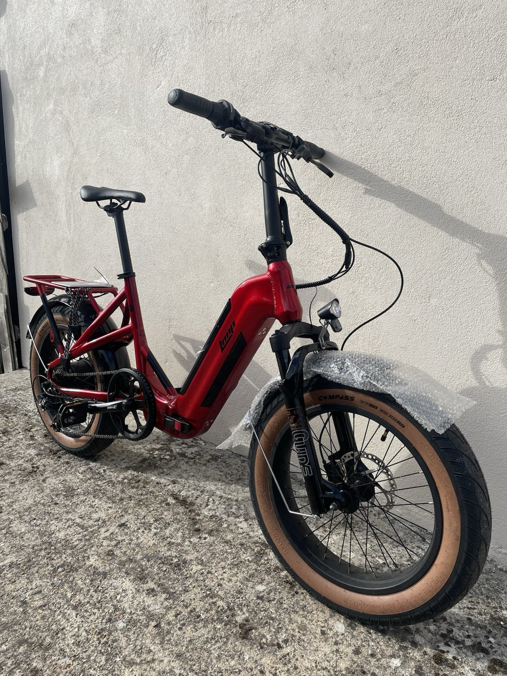 E-loop coaster fully foldable brand new bike  2miles 2keys new charger