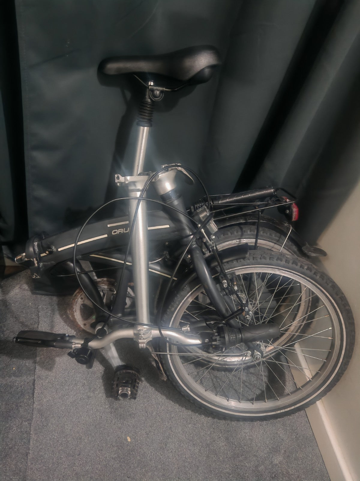 BTWIN Orus 20in Folding Bike Black Rear Rack Mudguards Reflectors V-Brake