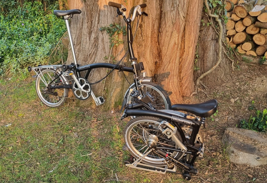 2 Brompton M6R 17  Black Folding Bikes 2017 Black – 6 Speed Excellent