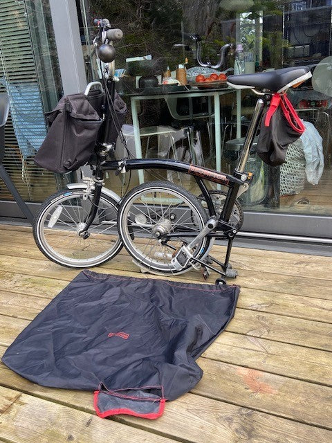 Brompton C Line M5L (5 Speed) folding bicycle - Black - used but hardly ridden