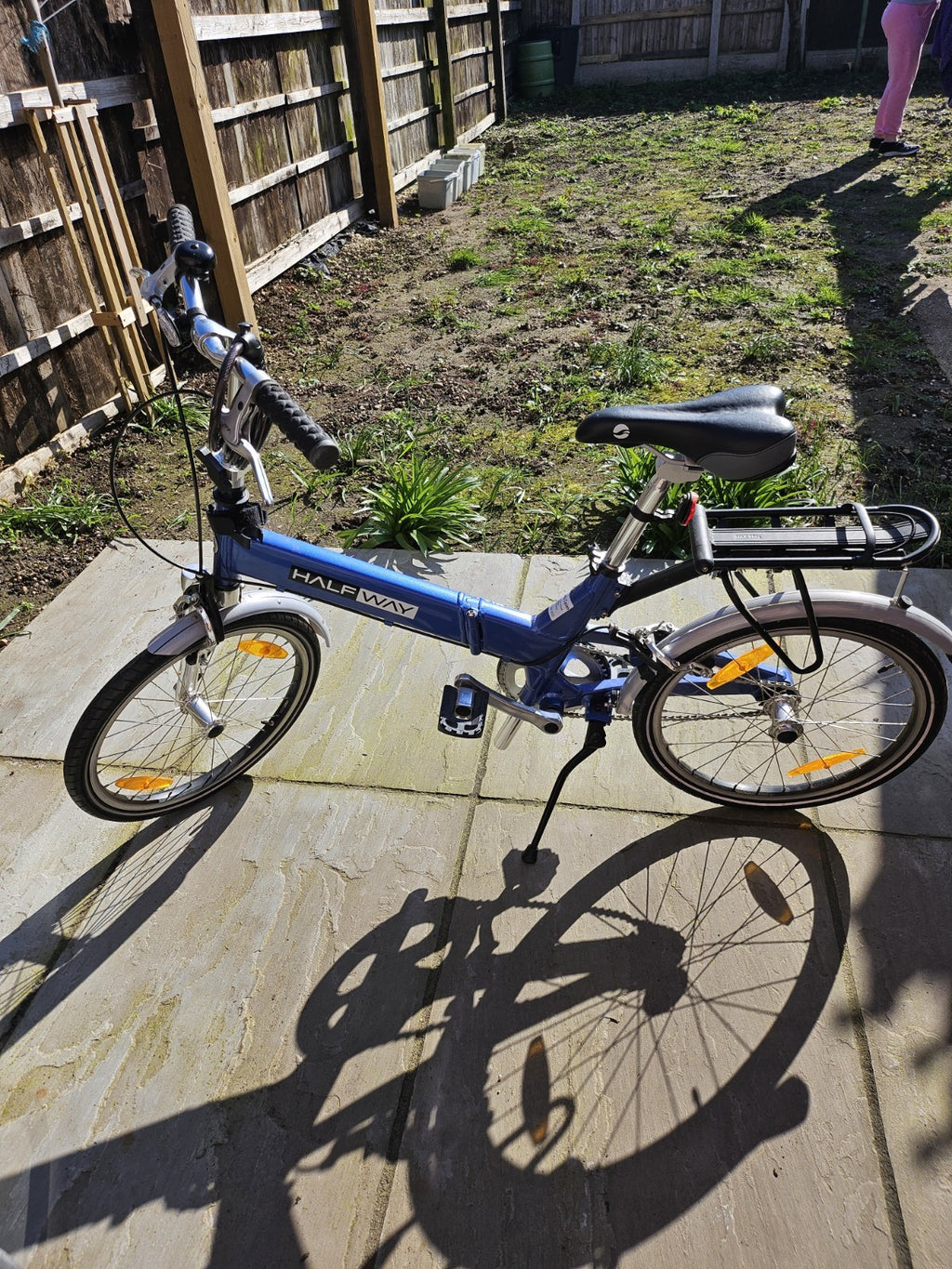 GIANT Halfway Folding Bike. 20'' wheels. 7 speed. VGC. RRP £600