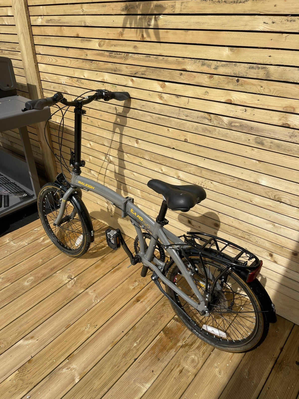 Raleigh Evo Two Folding Bike - Grey – Excellent Condition - Yellow decal