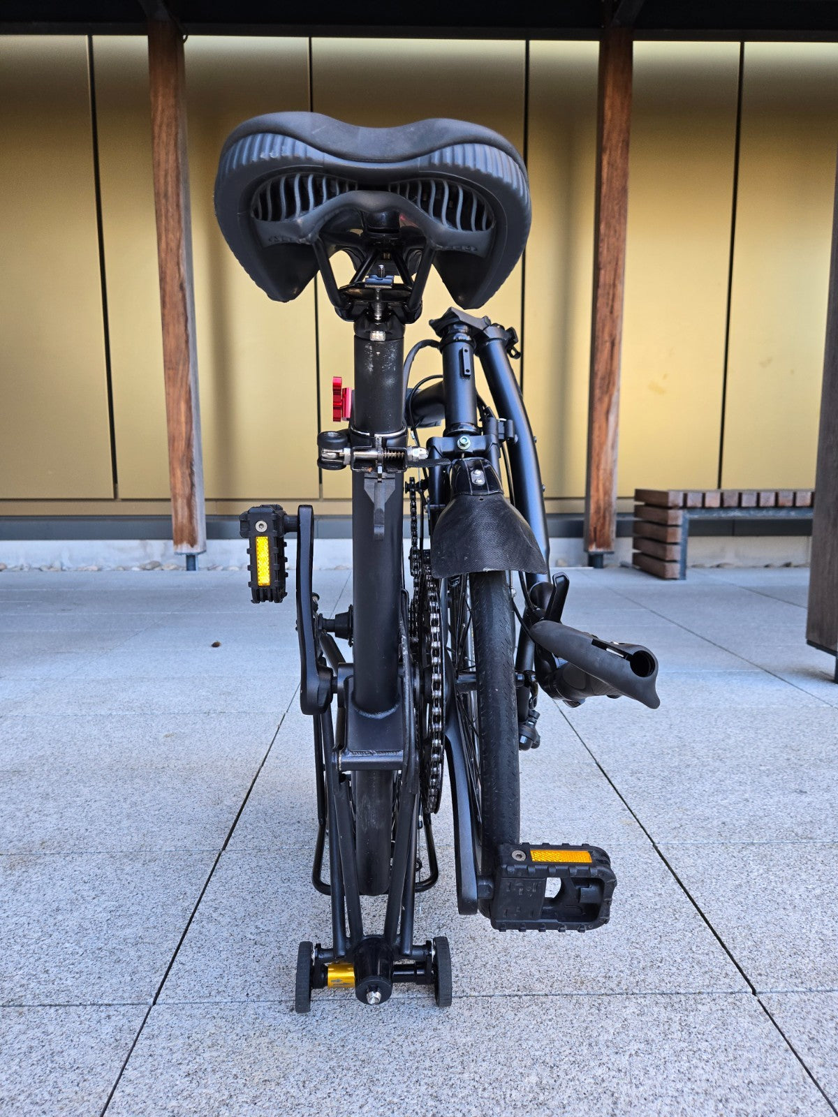 20" 9-Speed Shimano Tri-Fold Brompton-Style Folding Bike | Rare find!
