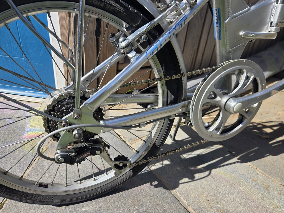 Giant Halfway Folding Bike 20'' Wheels, Medium Frame, 7-Speed, VGC