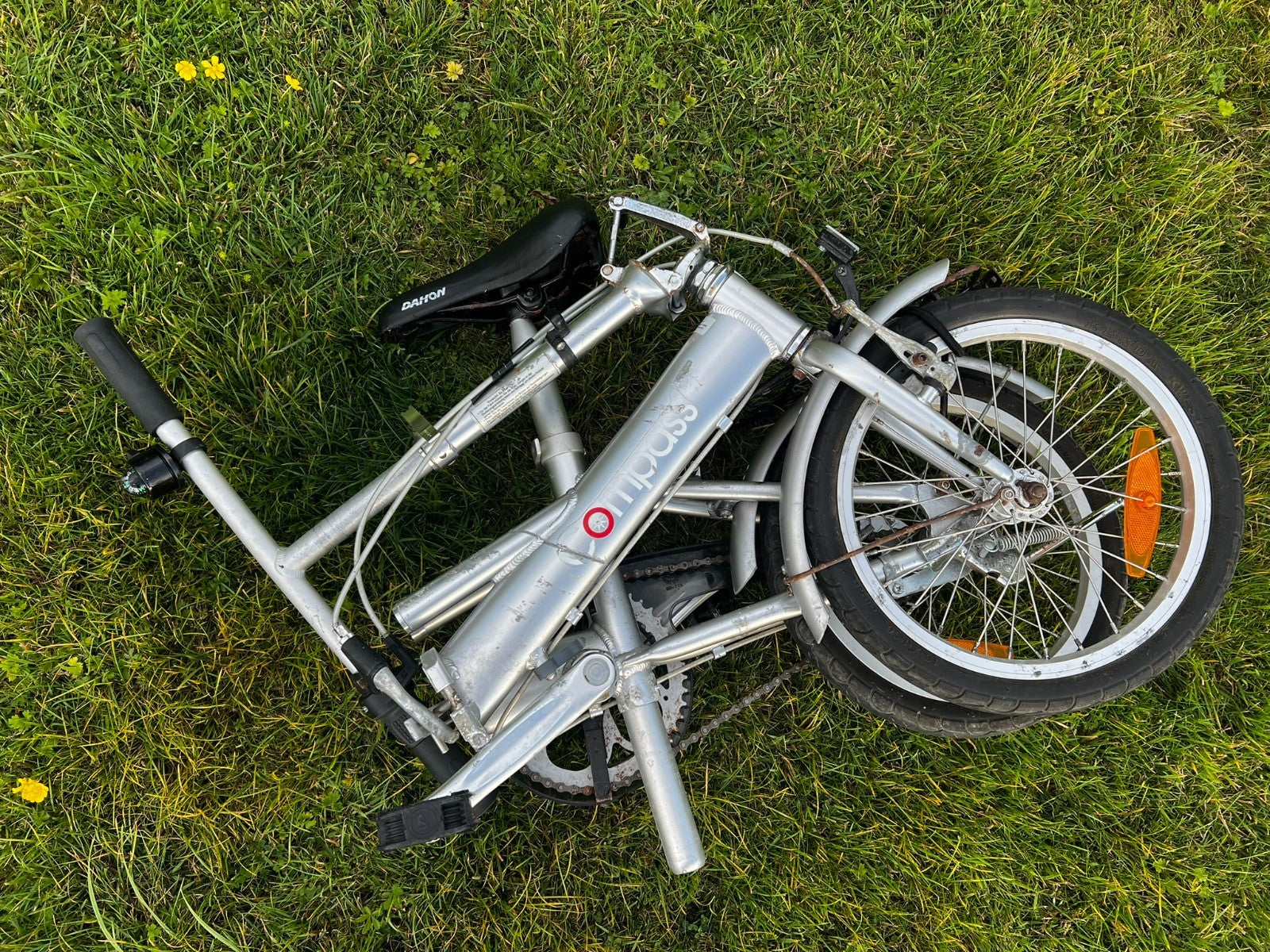 3 speed Compass folding bike (commuter, caravan or boat bike) , kickstand & rack