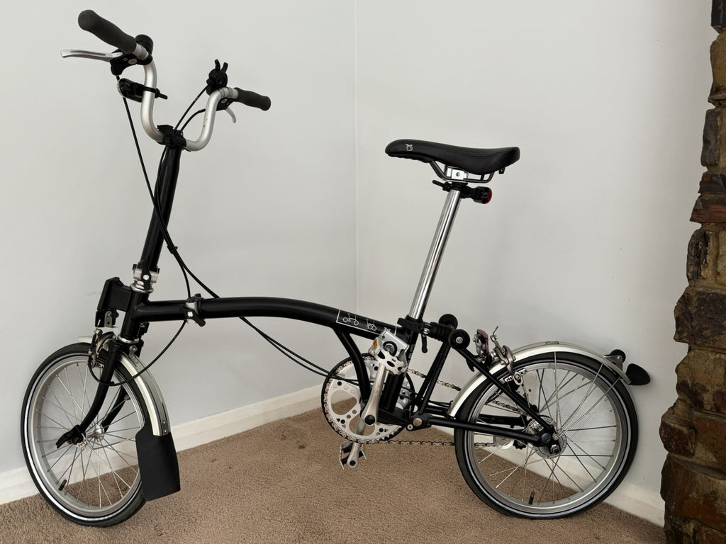 Excellent Condition Brompton Folding Bike Fully Serviced 3-Speed Black
