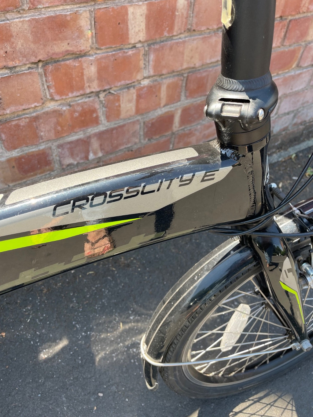 Carerra Crosscity folding bike, 20'' wheels, black/green