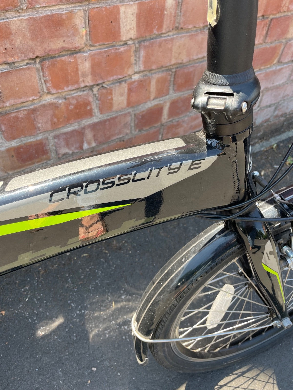 Carerra Crosscity folding bike, 20'' wheels, black/green