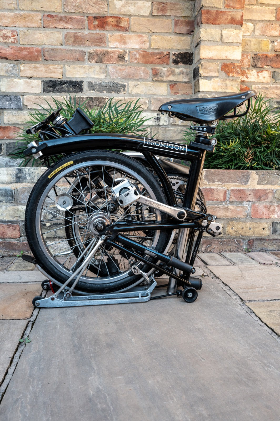 Brompton T3 Folding Bike 3 Speed Great Condition