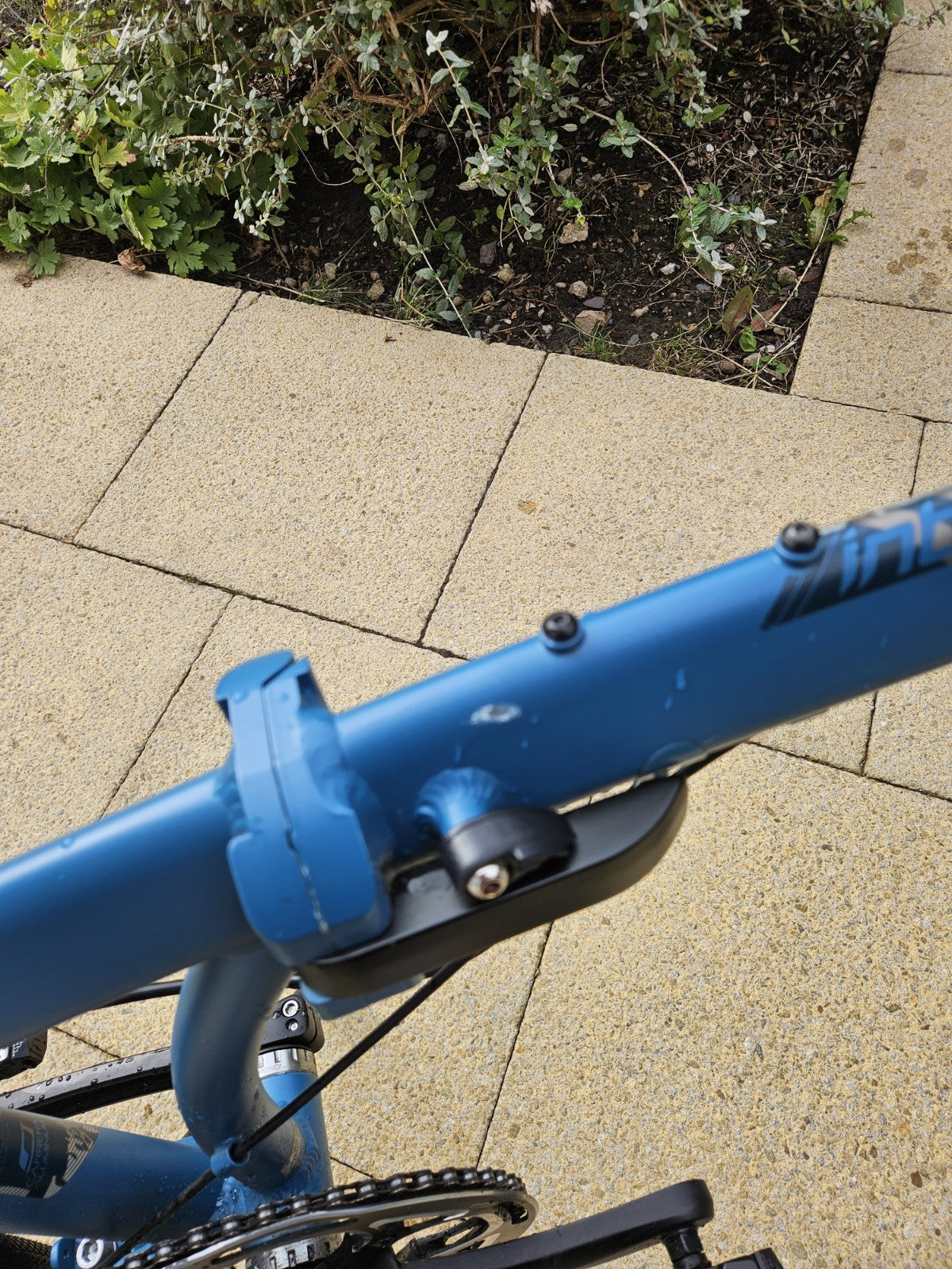 Carrera 20in Folding Bike Blue/Black Disc Brakes Derailleur 8 Gears Kickstand