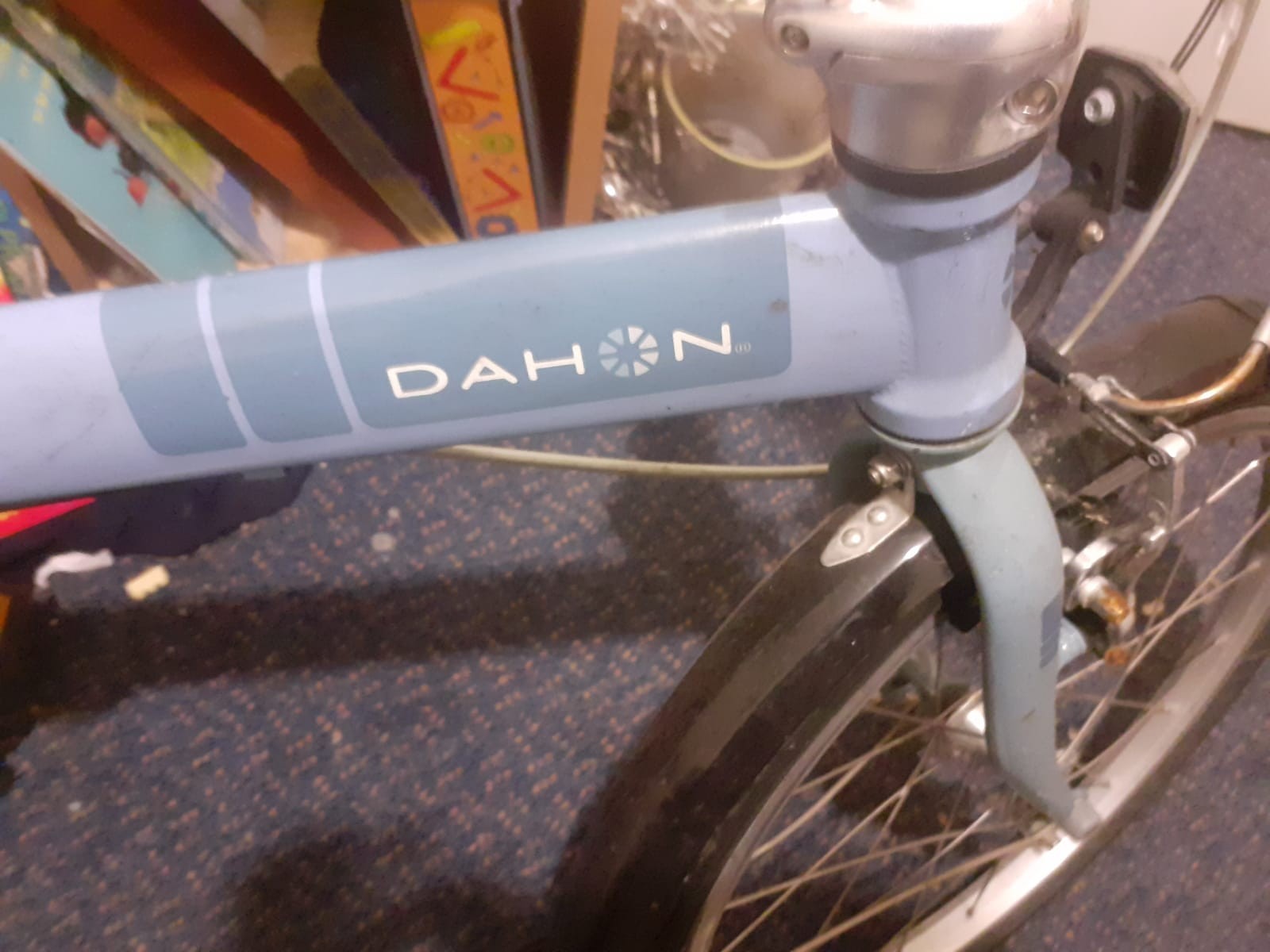 Dahon Speed D7 Folding Bike, 7-Speed SRAM Grip Shift, Carry Bag, Used 3 Times