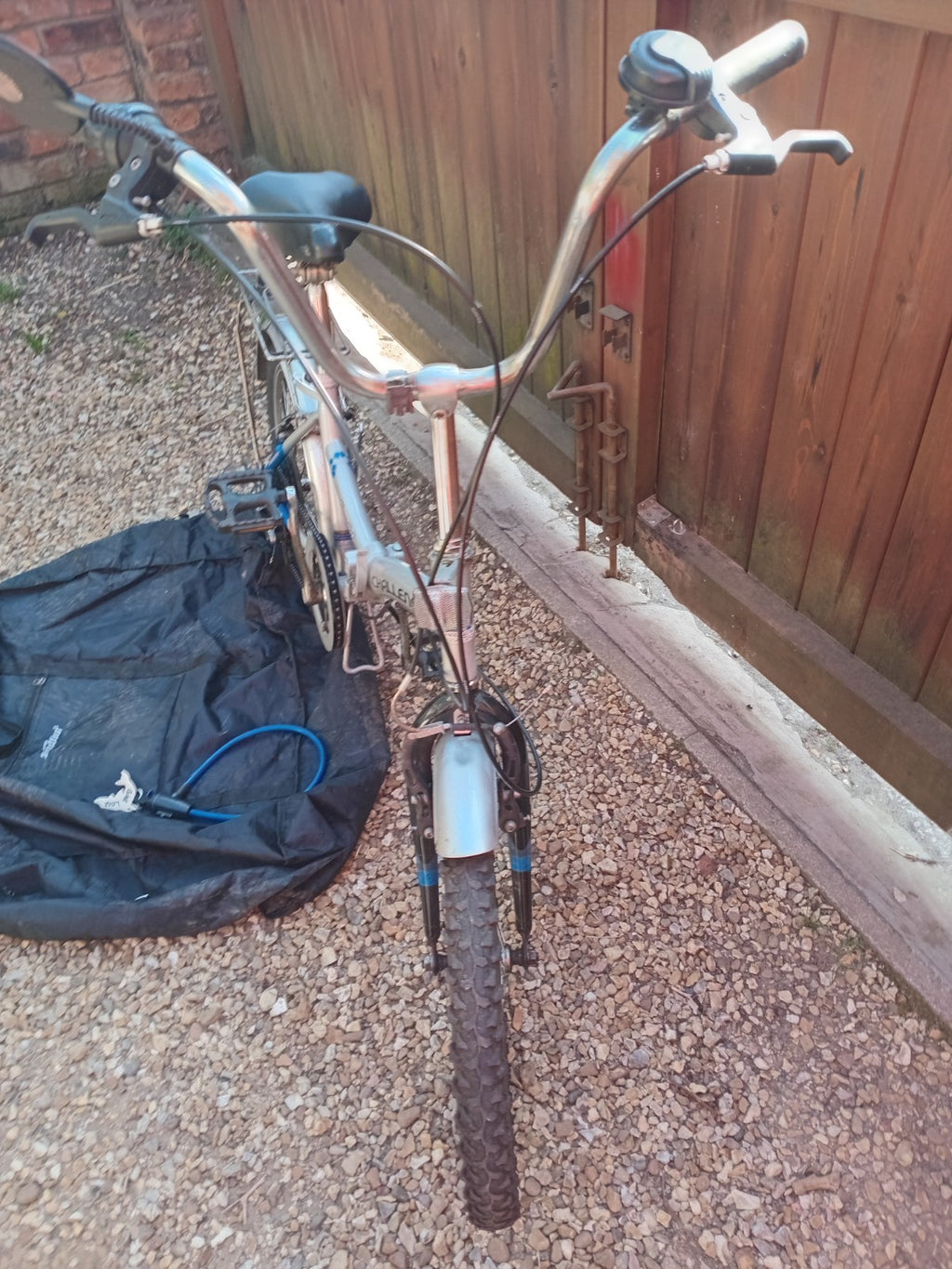 Challenge Gauntlet folding bike, 20"wheels ,with Bag, lock,and rear rack