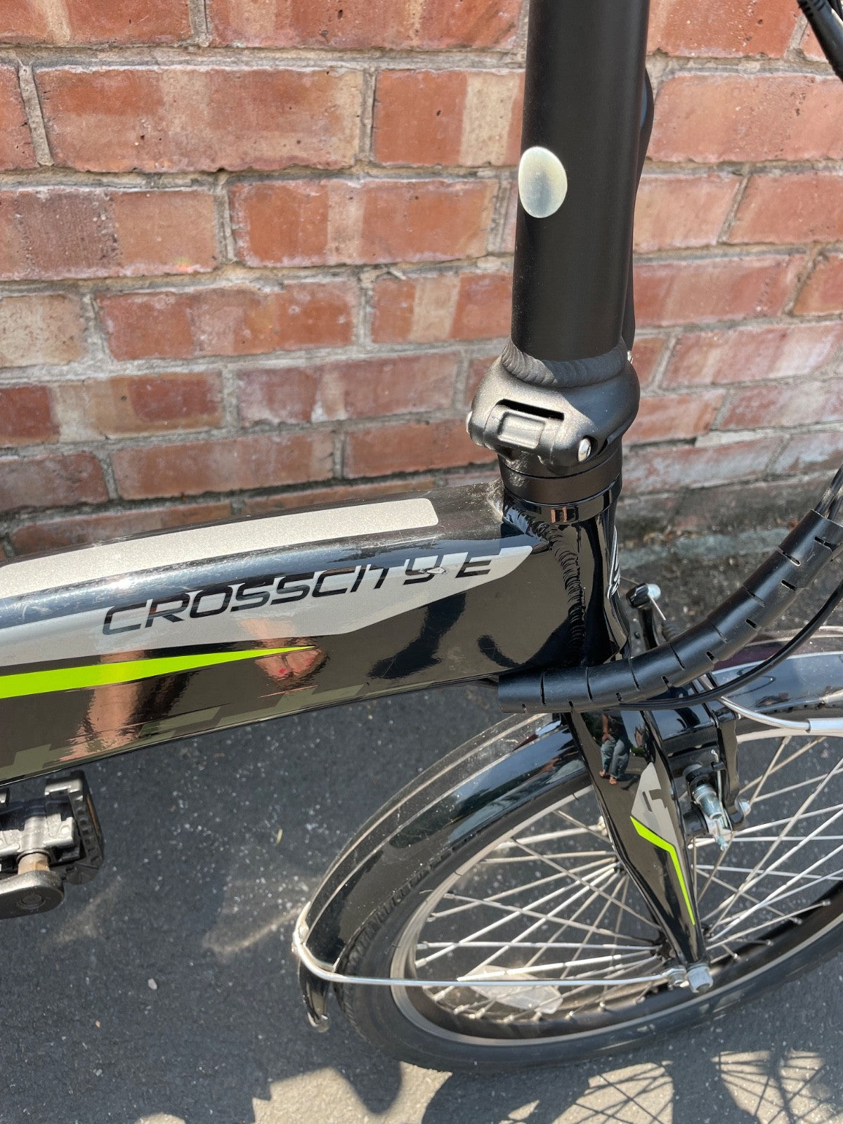 Carrera Crosscity E folding bike , 20'' wheels, black/green