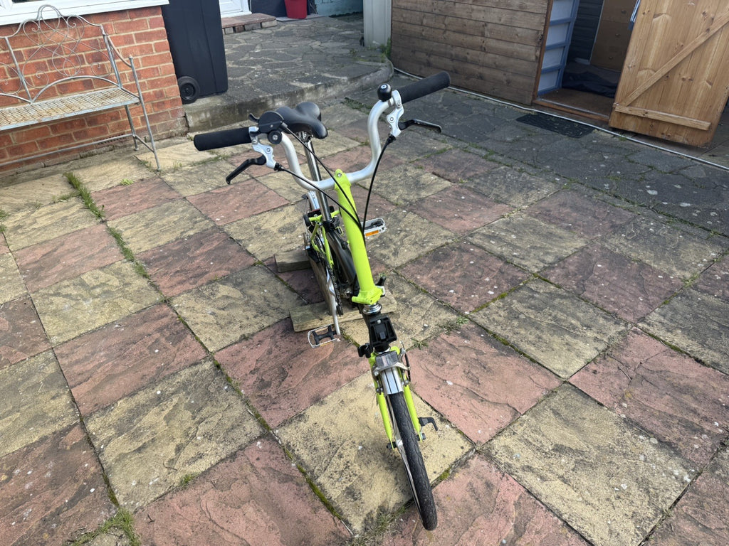 2015 Brompton S3L Folding Bike 3-Speed, Green Including Carry Bag and Case.