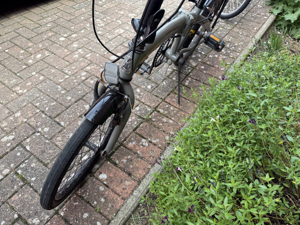 Raleigh Evo 2 (model aka as Evo TWO) Folding Bike 20" wheel