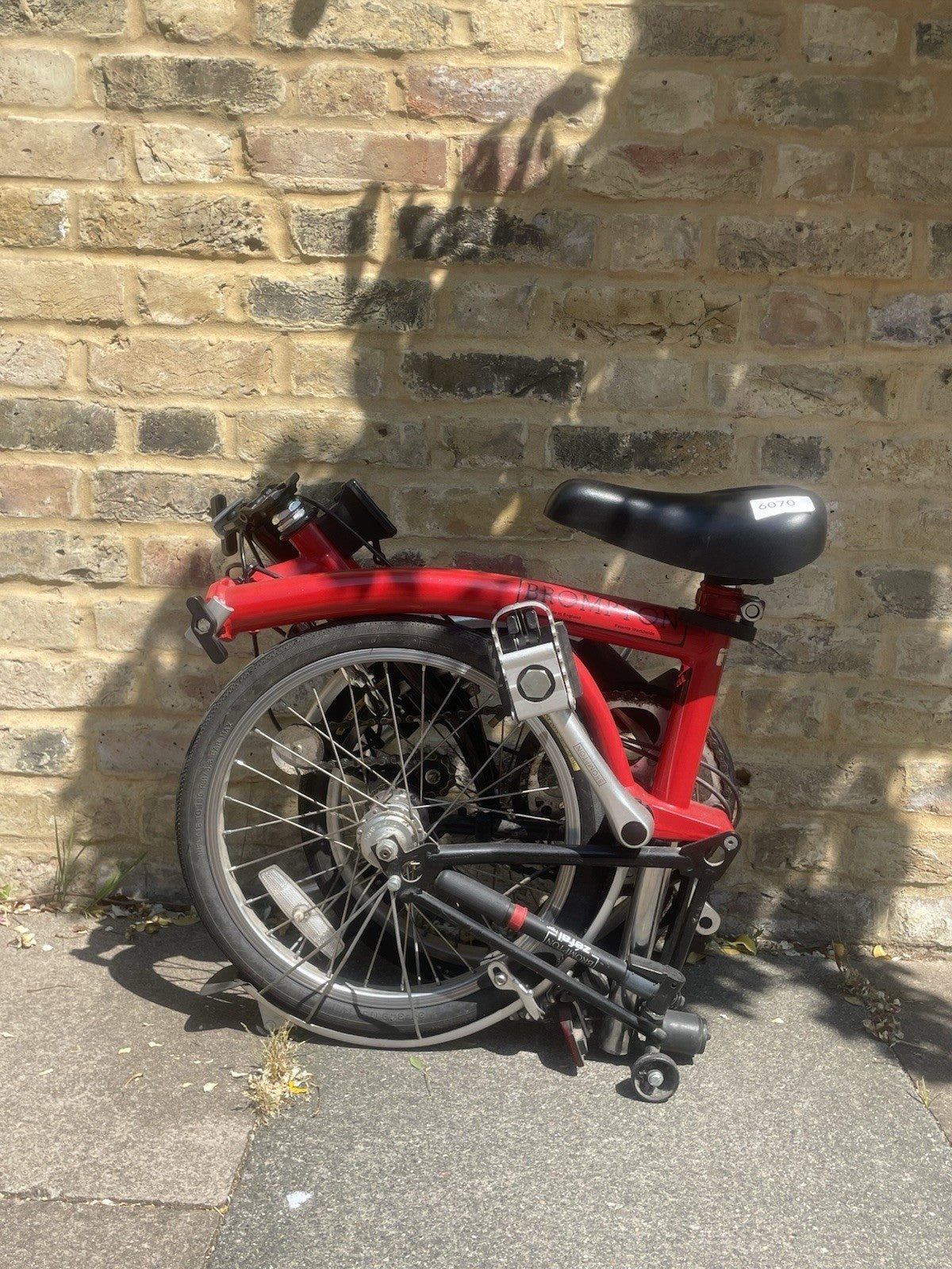 Brompton M3L Folding Bike - Red/Black