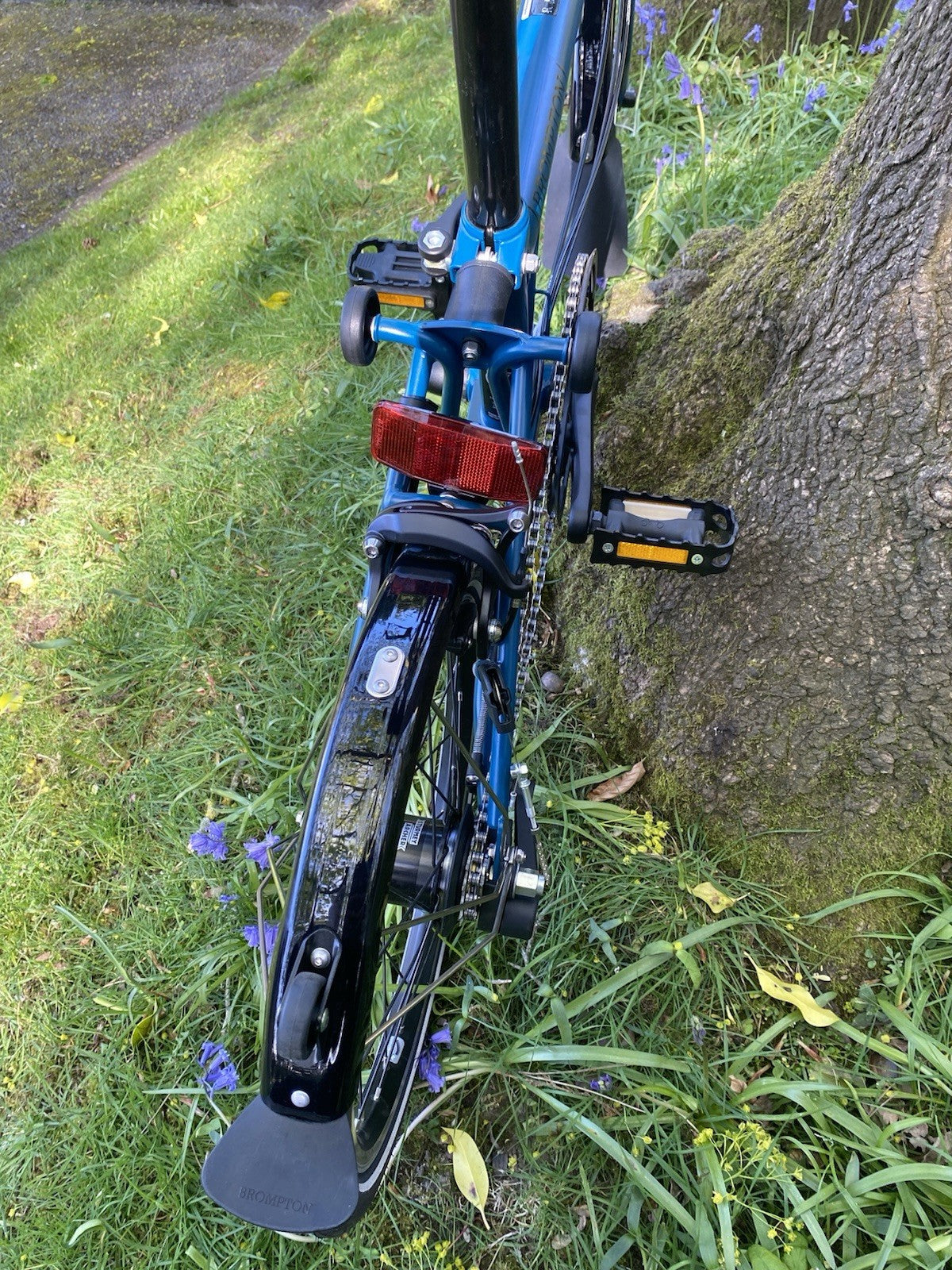 Brompton C-Line 6-Speed in Ocean Blue (Discontinued) - Mid bar - April 2026 -New