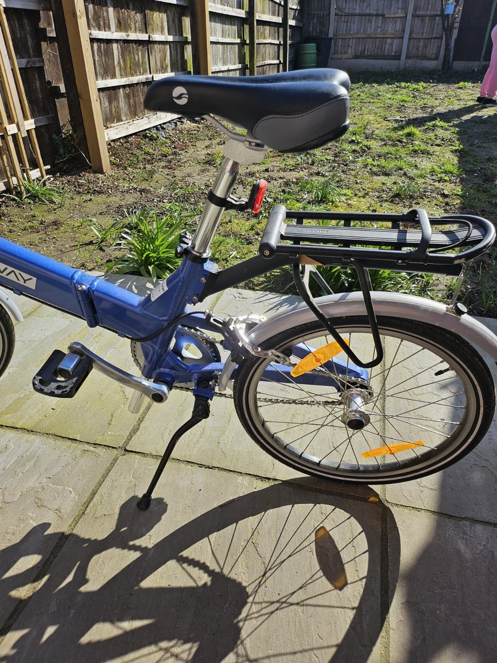 GIANT Halfway Folding Bike. 20'' wheels. 7 speed. VGC. RRP £600