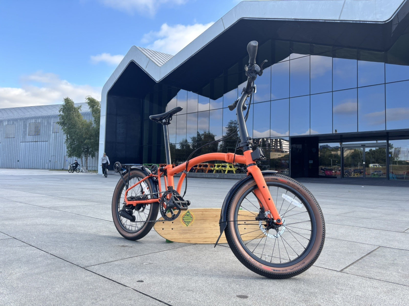 Brompton G Line 8-Speed Orange w/ mudguards and rack