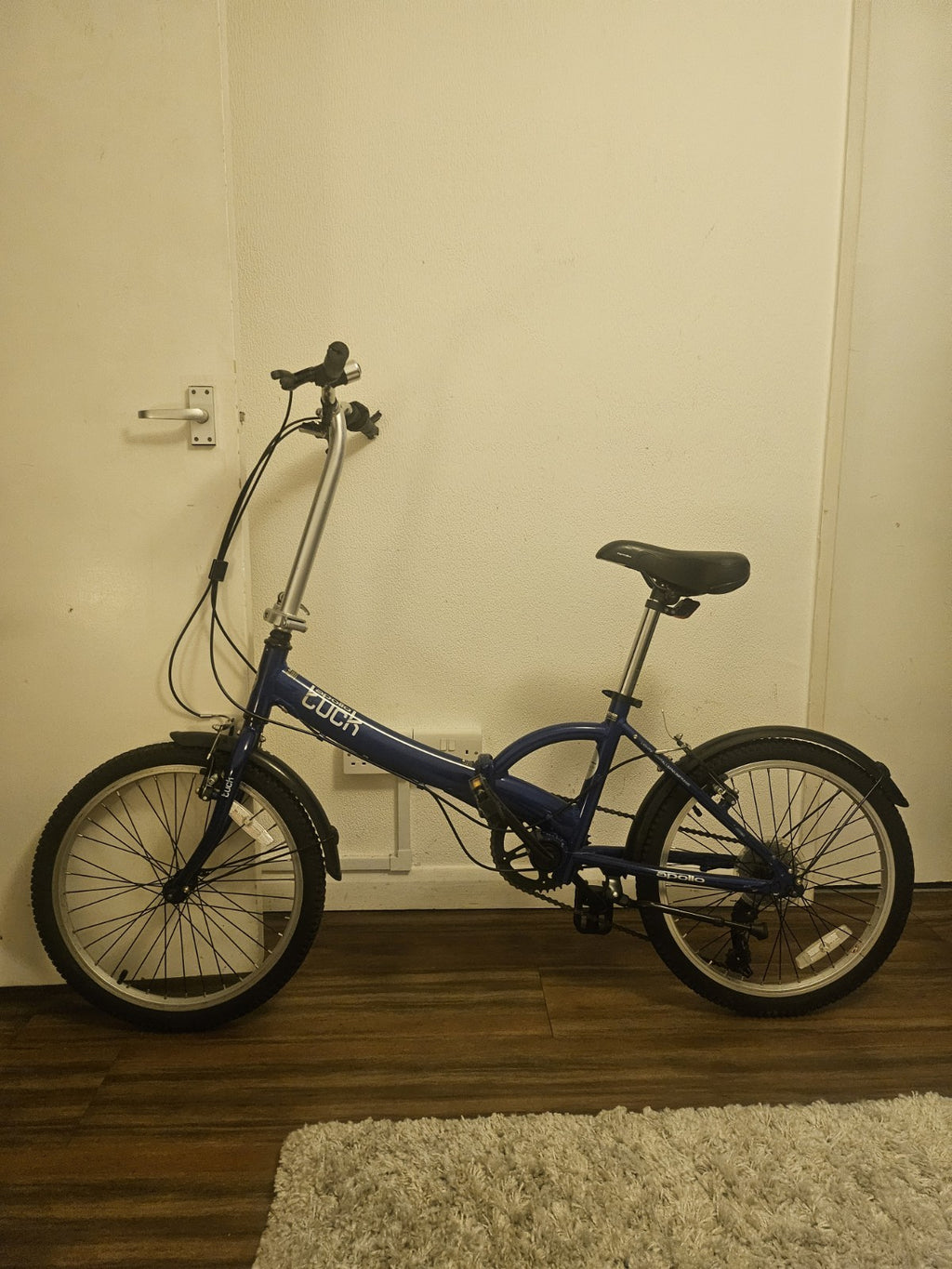 Bicycle Apollo Tuck Folding