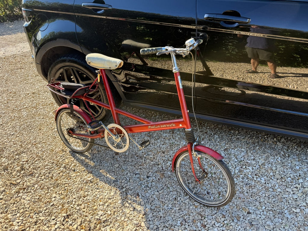 Moulton Automatic  Bike 16in Wheels Red Mudguards Rear Rack Flat Bar