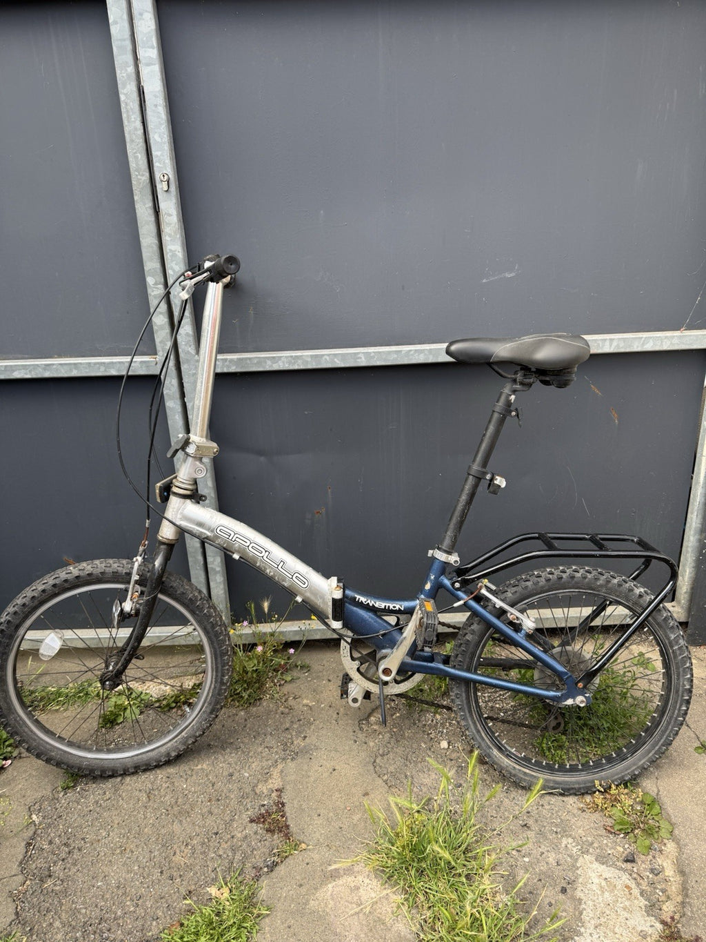 Apollo Transition Folding Bike with 6-Speed Shimano Gears