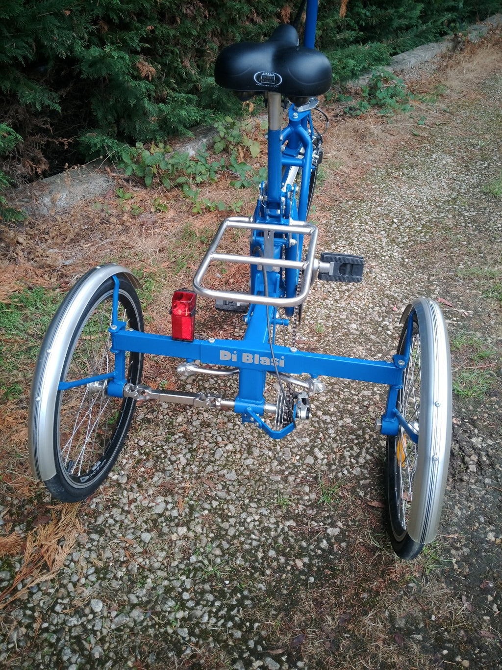 Three wheel folding bike.Di Blasi R32 Folding Tricycle. Lovely blue.High Quality