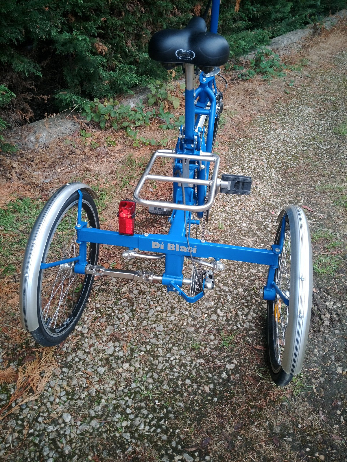 Three wheel folding bike.Di Blasi R32 Folding Tricycle. Lovely blue.High Quality