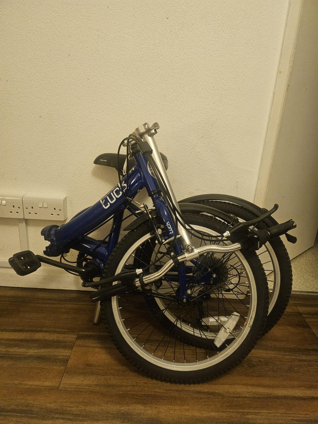 Bicycle Apollo Tuck Folding