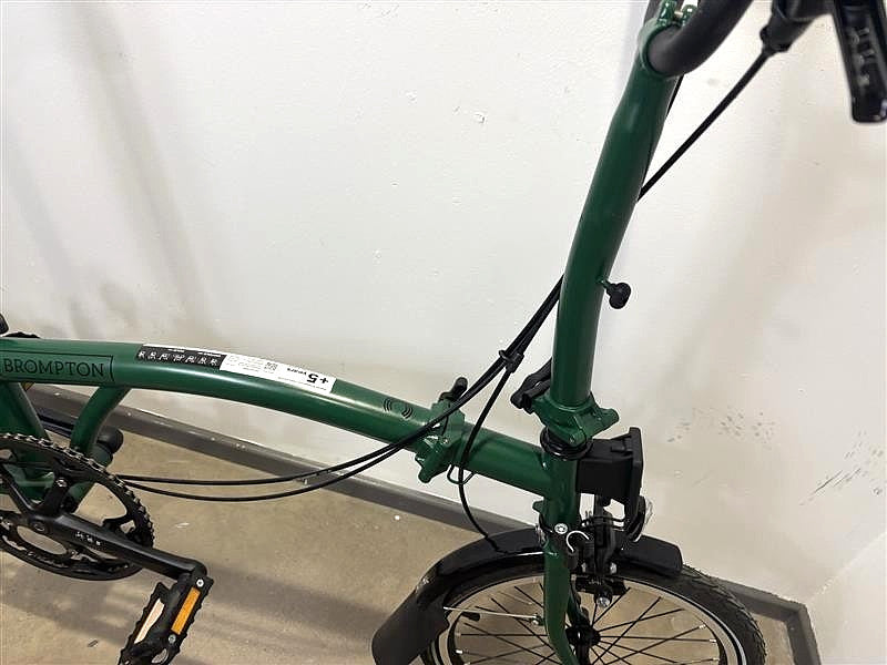 Brompton C Line 2 Speed 2023 Mid Handlebar Folding Bike - Racing Green