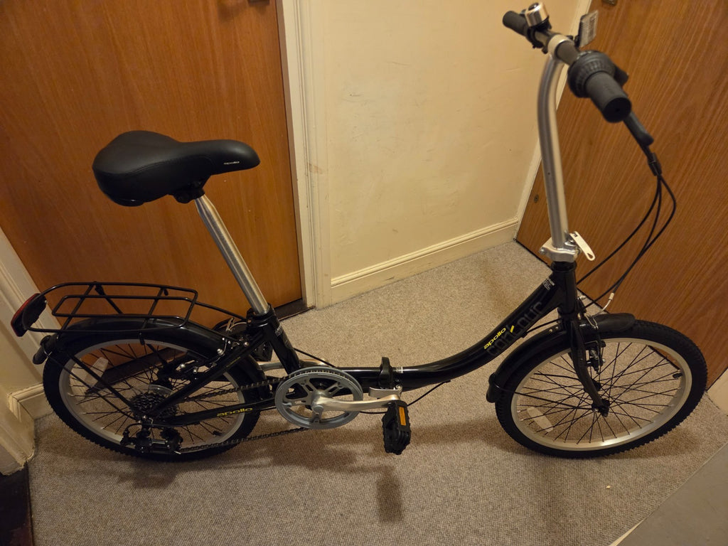 Apollo Contour Unisex Aluminium Folding Bicycle. Never used, excellent condition