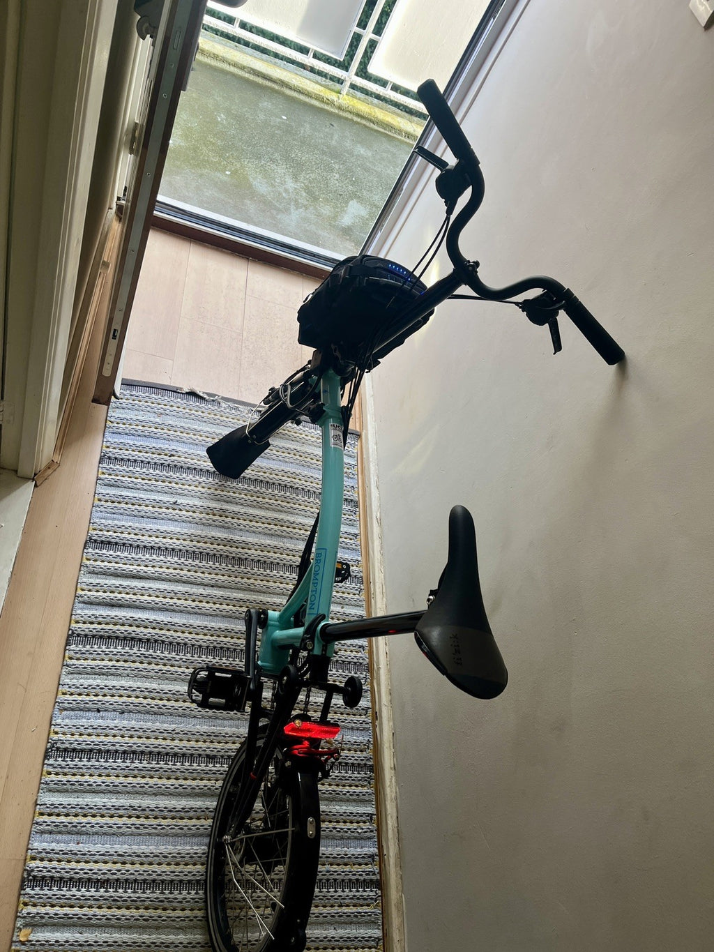 Brompton C Line Electrc 6-Speed, One-Size, Tiffany Blue in n/new condition