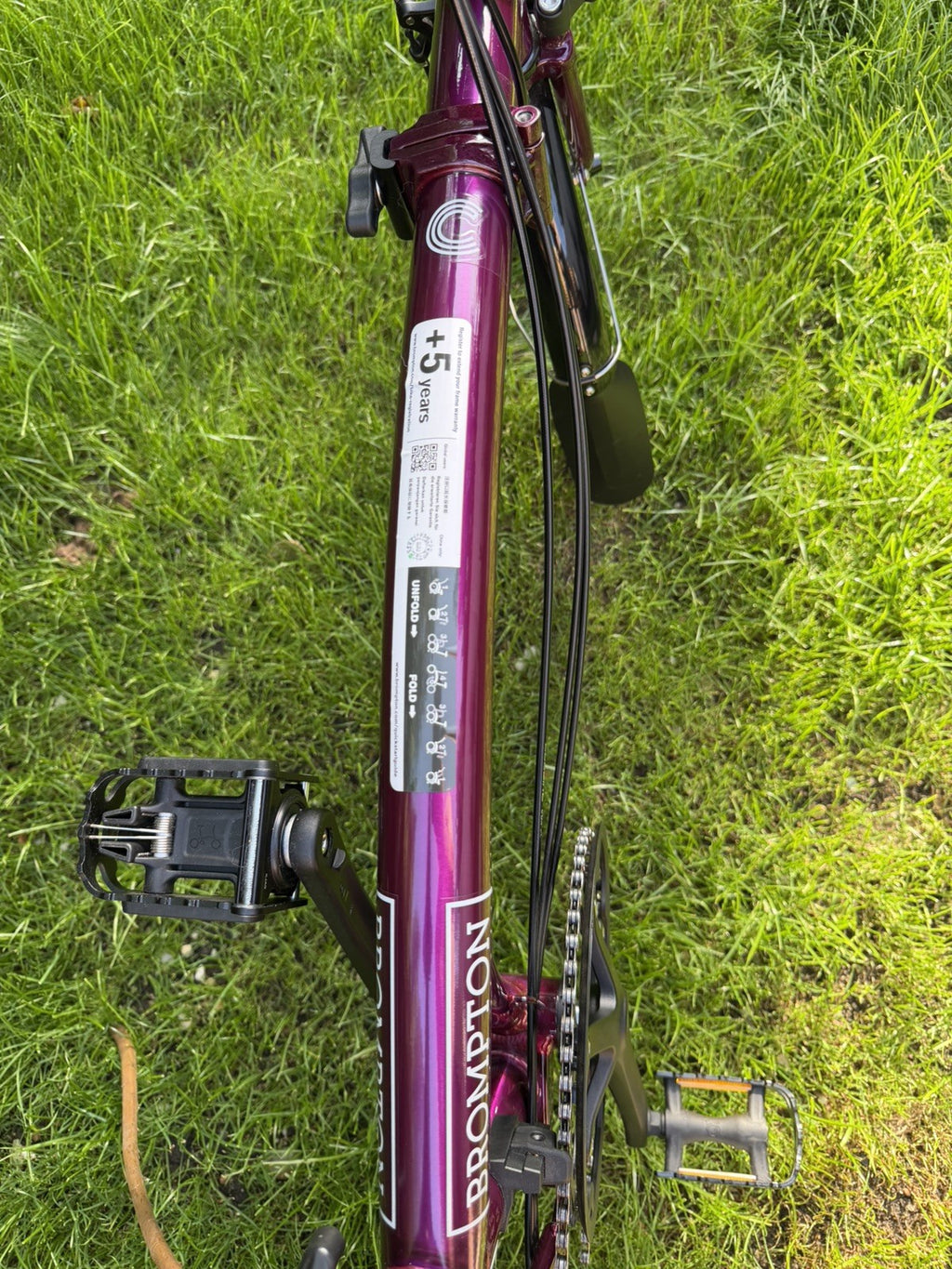 Brompton bike C-line 12-speed 2025 mid bar Amethyst Lacquer