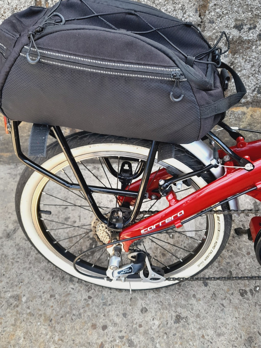 * CARRERA INTERCITY Folding Bike 8-Speed 20" Wheels (DELIVERY)