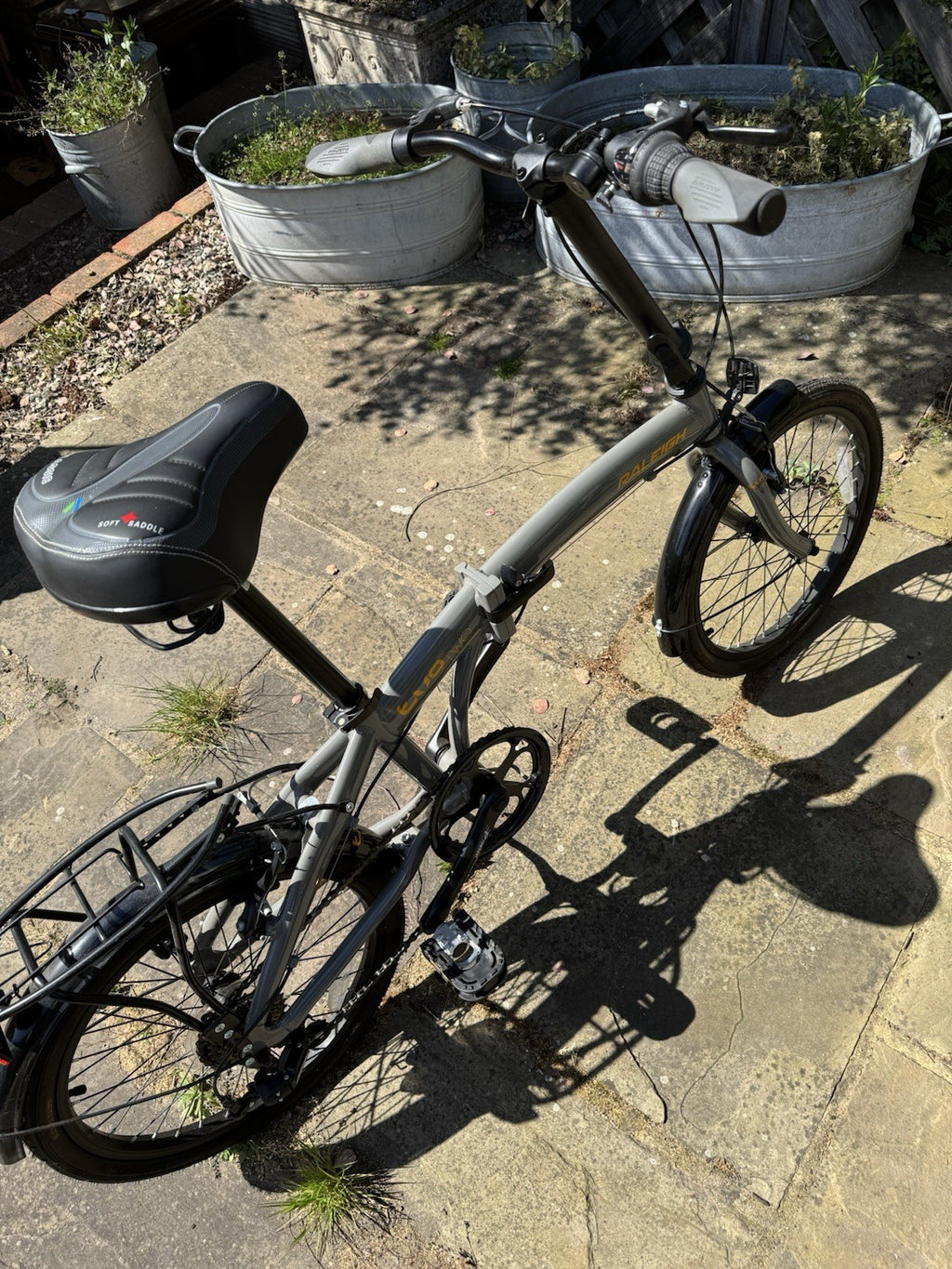 Raleigh Evo 2 Folding Bike 7-Speed Shimano Gears, Grey. Never Ridden.