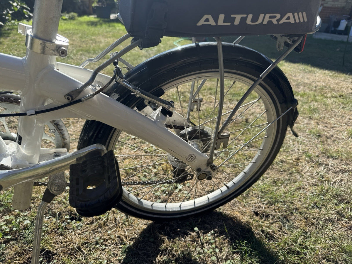 Bickerton Junction 1607 Country Folding Bike  with pannier, bike pump and lock