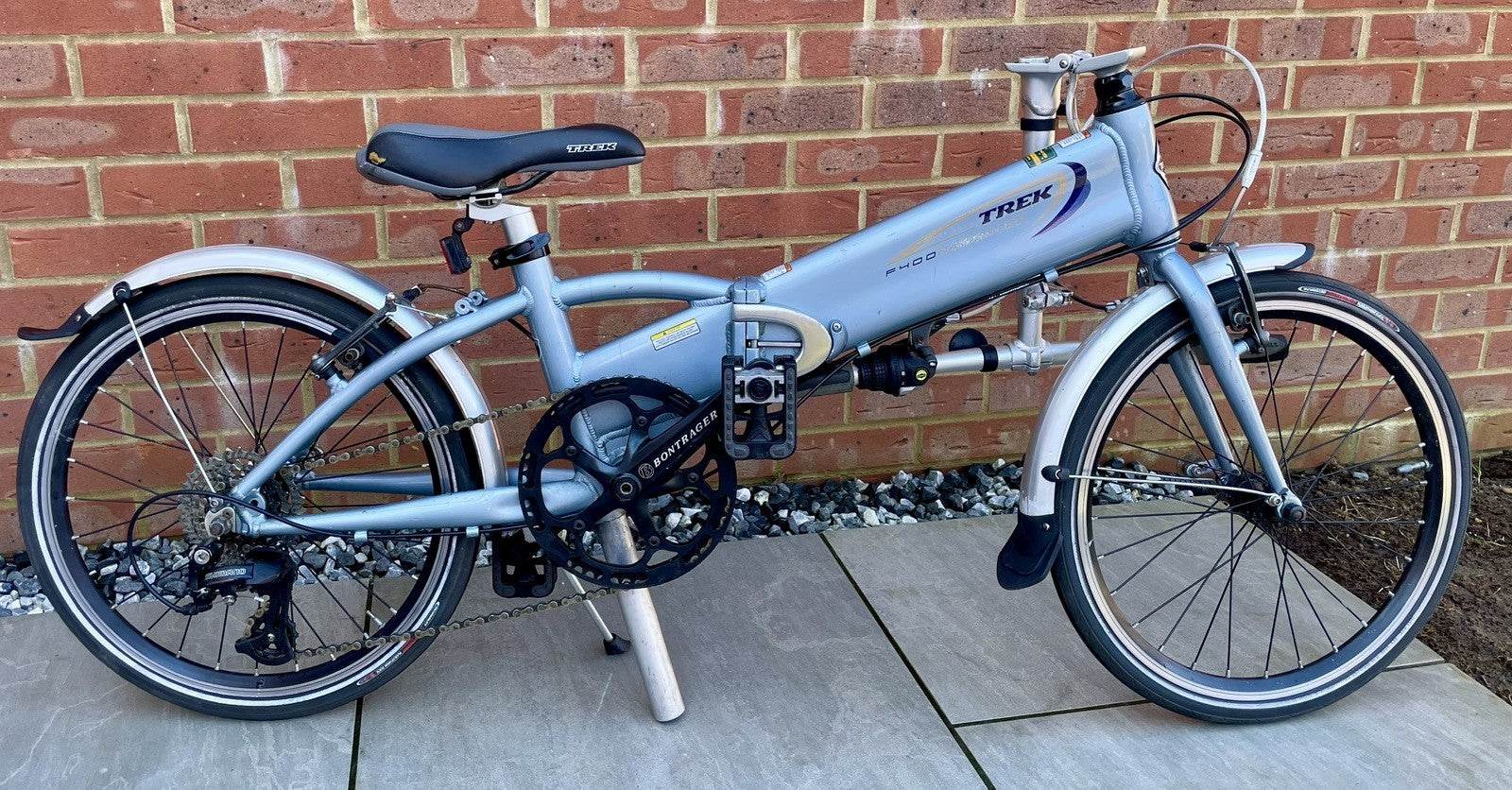 Folding Bike Trek F400 Navigator lightweight commuter designed by Dahon.
