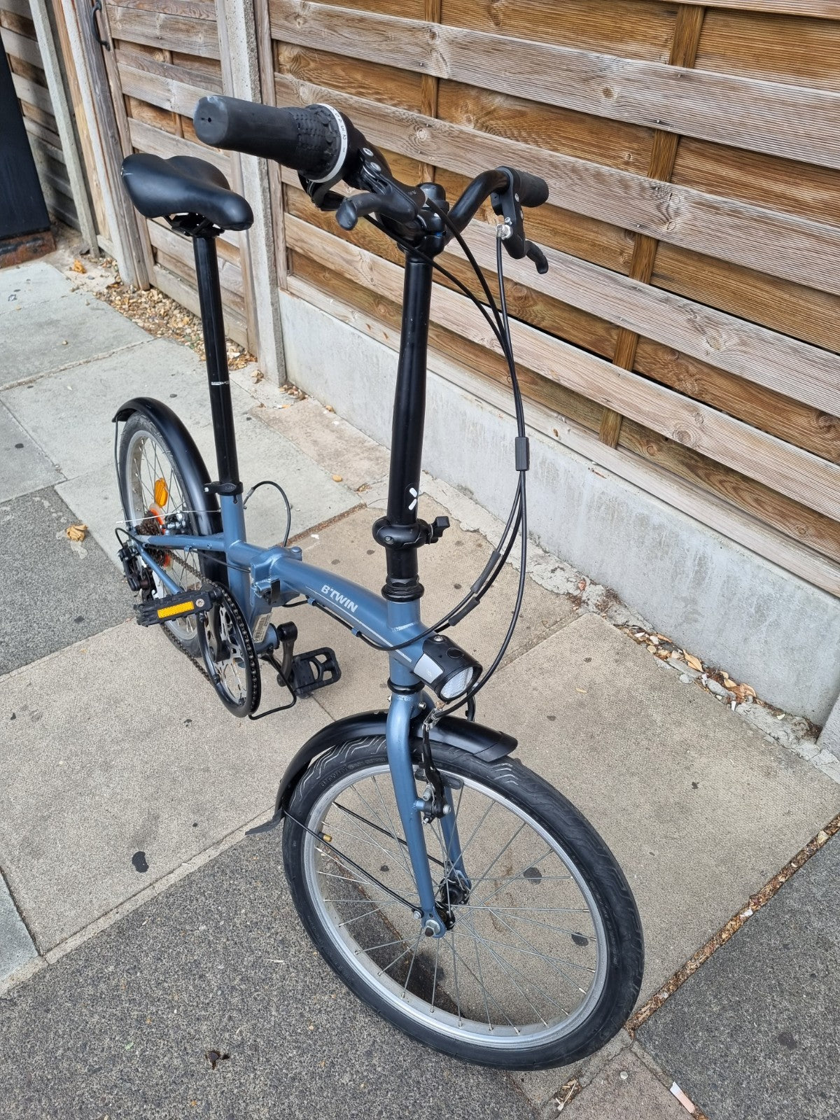 BTWIN Folding Bike 20-inch Wheels Good Working Order Great Condition