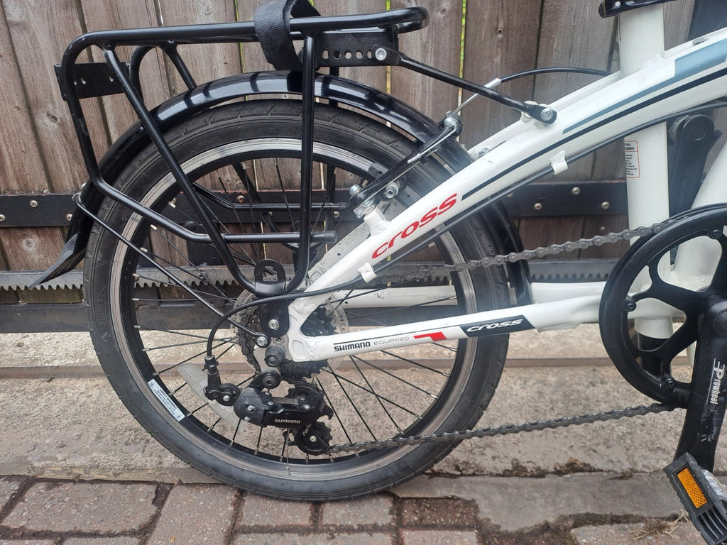 CROSS CRS 500 FOLDING PUSH BIKE, 6 SPEED, 20" WHEELS USED TWICE  EXCELLENT COND.