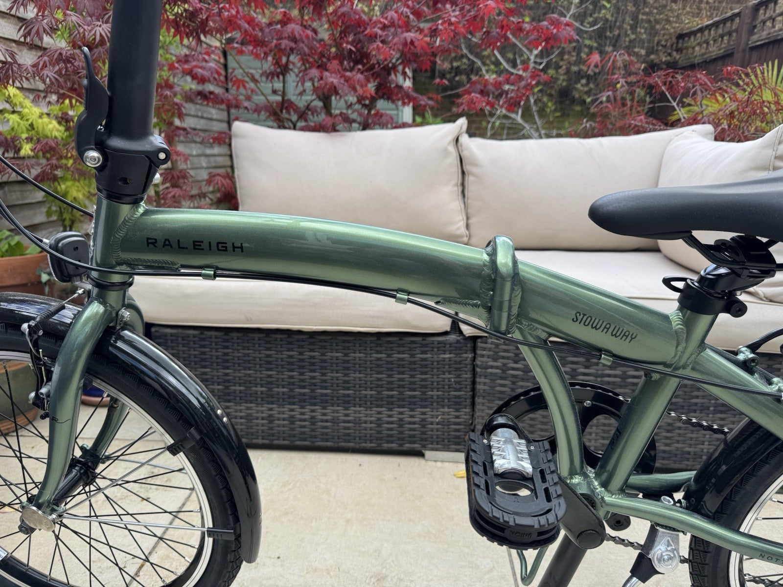 Raleigh 2025 Stowaway Bike Brand New Never Been Used Excellent Condition No Box