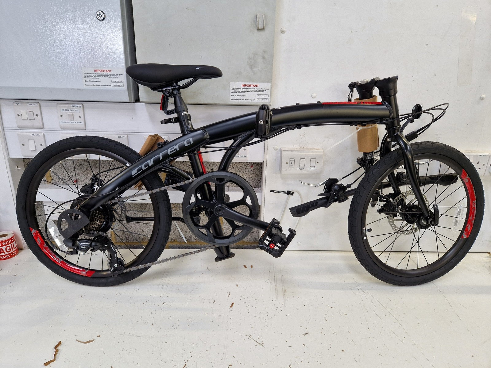 Carrera Intercity 1 Folding 20" Alloy Frame 7-Speed Bike Black (Damaged/Scuffs)